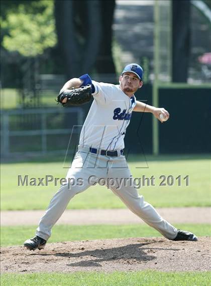 Thumbnail 2 in East Hampton vs. Windsor Locks (CIAC Class S Semifinal) photogallery.