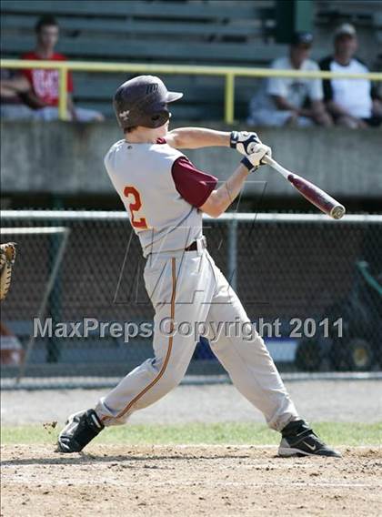 Thumbnail 1 in East Hampton vs. Windsor Locks (CIAC Class S Semifinal) photogallery.
