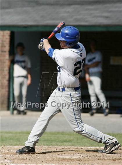 Thumbnail 2 in East Hampton vs. Windsor Locks (CIAC Class S Semifinal) photogallery.