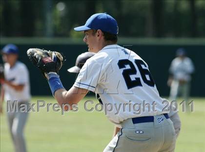 Thumbnail 1 in East Hampton vs. Windsor Locks (CIAC Class S Semifinal) photogallery.