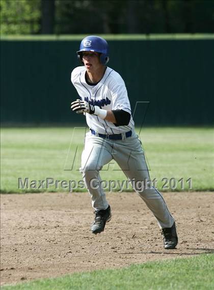 Thumbnail 1 in East Hampton vs. Windsor Locks (CIAC Class S Semifinal) photogallery.