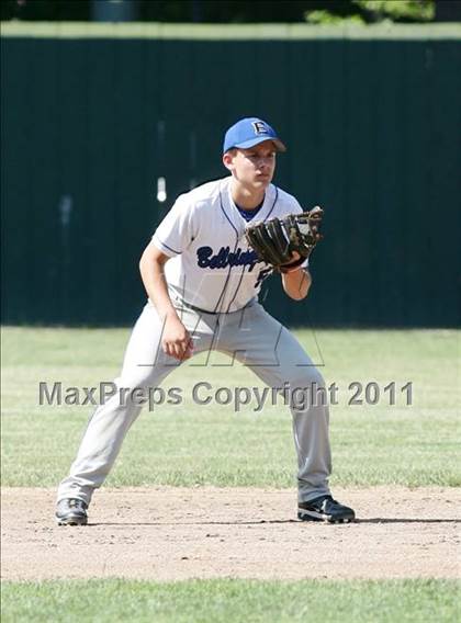 Thumbnail 1 in East Hampton vs. Windsor Locks (CIAC Class S Semifinal) photogallery.