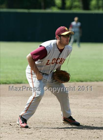 Thumbnail 1 in East Hampton vs. Windsor Locks (CIAC Class S Semifinal) photogallery.