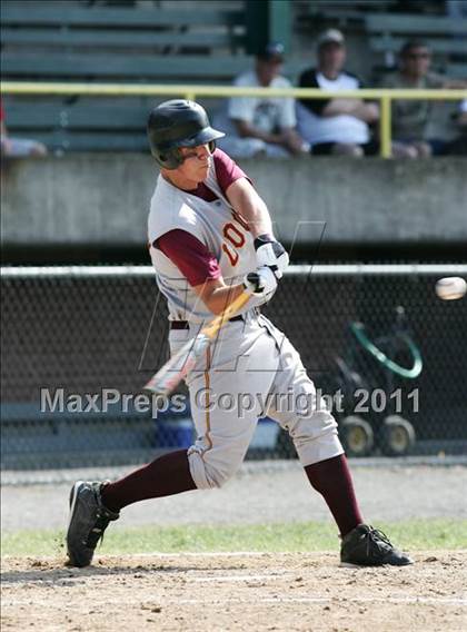 Thumbnail 3 in East Hampton vs. Windsor Locks (CIAC Class S Semifinal) photogallery.