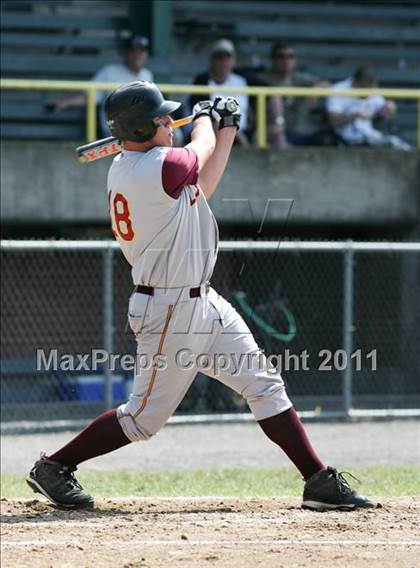 Thumbnail 3 in East Hampton vs. Windsor Locks (CIAC Class S Semifinal) photogallery.