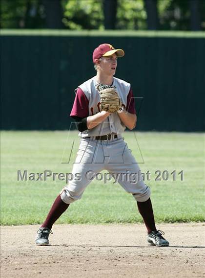 Thumbnail 3 in East Hampton vs. Windsor Locks (CIAC Class S Semifinal) photogallery.