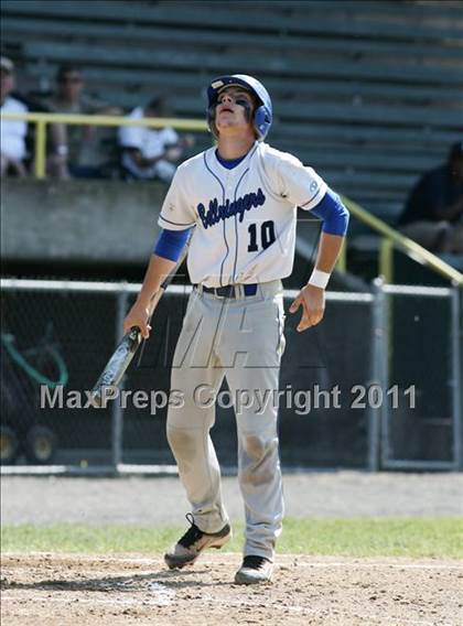Thumbnail 2 in East Hampton vs. Windsor Locks (CIAC Class S Semifinal) photogallery.