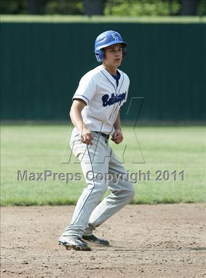 Thumbnail 1 in East Hampton vs. Windsor Locks (CIAC Class S Semifinal) photogallery.