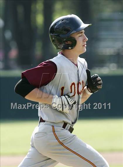 Thumbnail 2 in East Hampton vs. Windsor Locks (CIAC Class S Semifinal) photogallery.