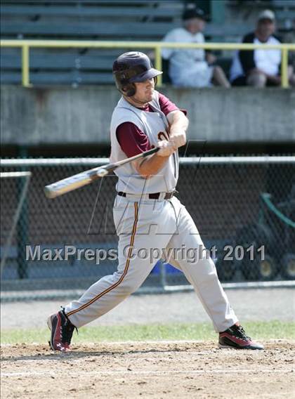 Thumbnail 2 in East Hampton vs. Windsor Locks (CIAC Class S Semifinal) photogallery.