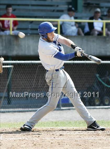 Thumbnail 2 in East Hampton vs. Windsor Locks (CIAC Class S Semifinal) photogallery.