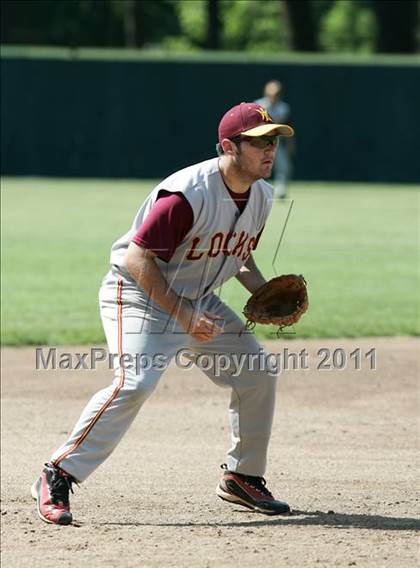 Thumbnail 2 in East Hampton vs. Windsor Locks (CIAC Class S Semifinal) photogallery.