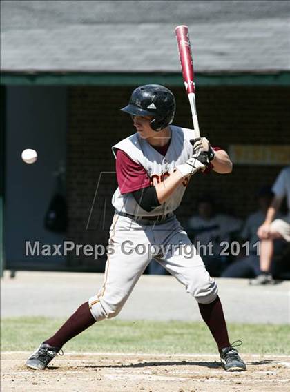 Thumbnail 3 in East Hampton vs. Windsor Locks (CIAC Class S Semifinal) photogallery.