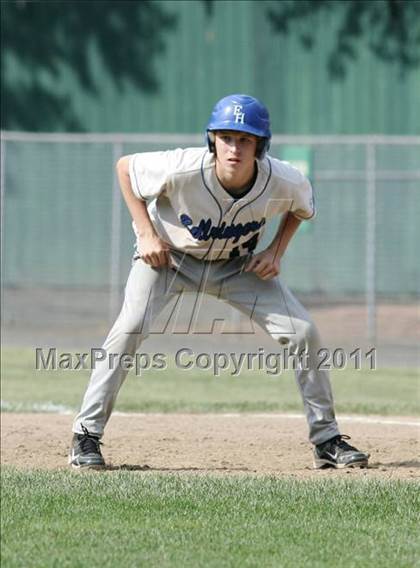 Thumbnail 3 in East Hampton vs. Windsor Locks (CIAC Class S Semifinal) photogallery.