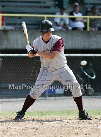 Thumbnail 2 in East Hampton vs. Windsor Locks (CIAC Class S Semifinal) photogallery.