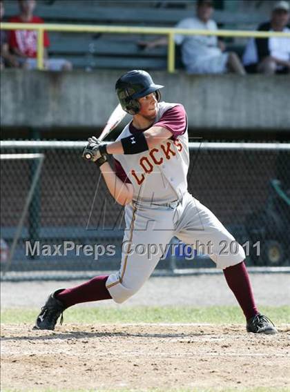Thumbnail 1 in East Hampton vs. Windsor Locks (CIAC Class S Semifinal) photogallery.