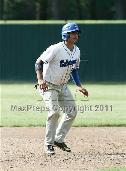 Thumbnail 1 in East Hampton vs. Windsor Locks (CIAC Class S Semifinal) photogallery.