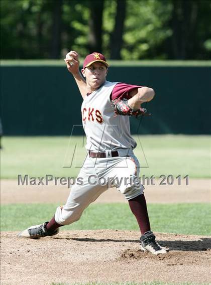 Thumbnail 1 in East Hampton vs. Windsor Locks (CIAC Class S Semifinal) photogallery.