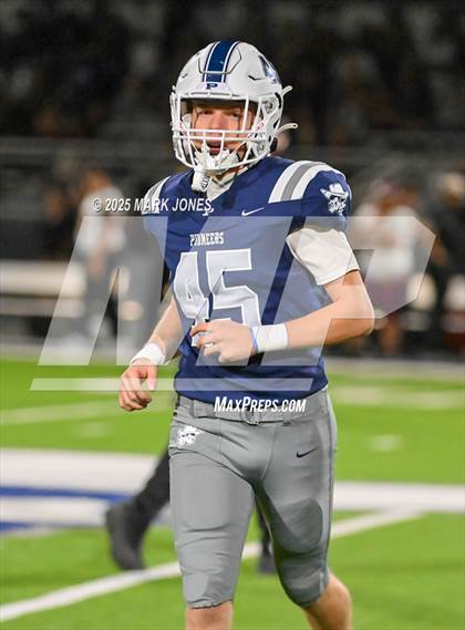 Thumbnail 3 in Salpointe Catholic @ Pinnacle (Senior Night) photogallery.