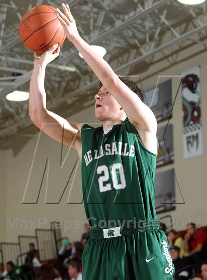 Thumbnail 1 in De La Salle vs. Columbia Christian (MaxPreps Holiday Classic) photogallery.