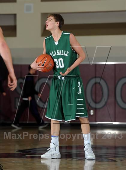 Thumbnail 1 in De La Salle vs. Columbia Christian (MaxPreps Holiday Classic) photogallery.