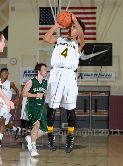 Thumbnail 1 in De La Salle vs. Columbia Christian (MaxPreps Holiday Classic) photogallery.