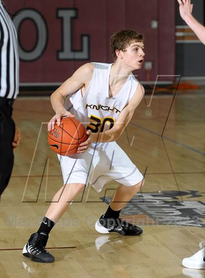Thumbnail 3 in De La Salle vs. Columbia Christian (MaxPreps Holiday Classic) photogallery.