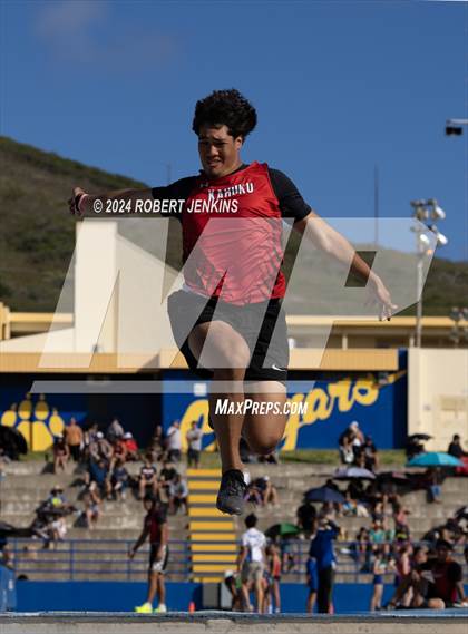 Thumbnail 1 in Kahuku Qualifying Meet #1 photogallery.