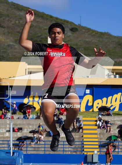 Thumbnail 2 in Kahuku Qualifying Meet #1 photogallery.