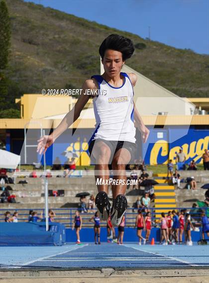 Thumbnail 2 in Kahuku Qualifying Meet #1 photogallery.