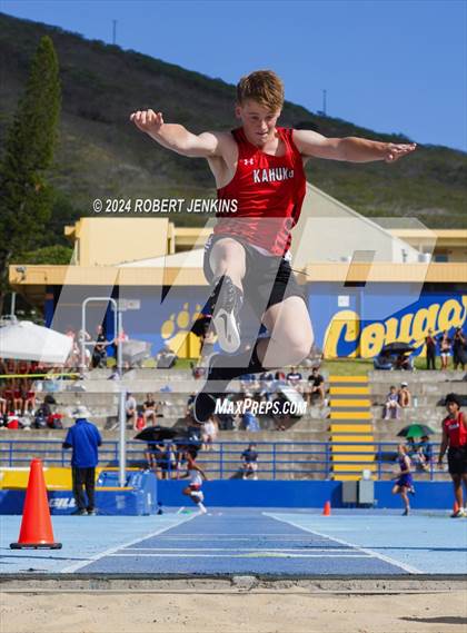 Thumbnail 1 in Kahuku Qualifying Meet #1 photogallery.