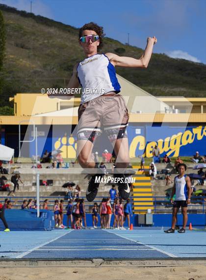 Thumbnail 2 in Kahuku Qualifying Meet #1 photogallery.