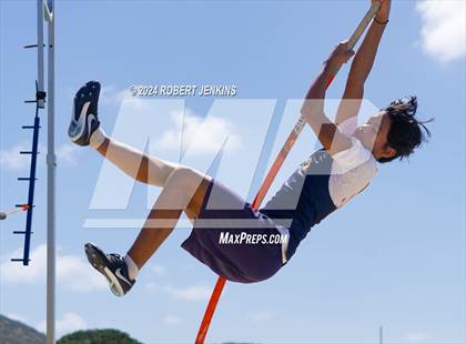 Thumbnail 1 in Kahuku Qualifying Meet #1 photogallery.