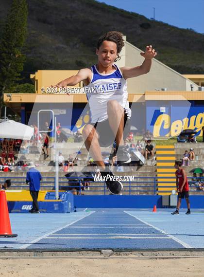 Thumbnail 2 in Kahuku Qualifying Meet #1 photogallery.