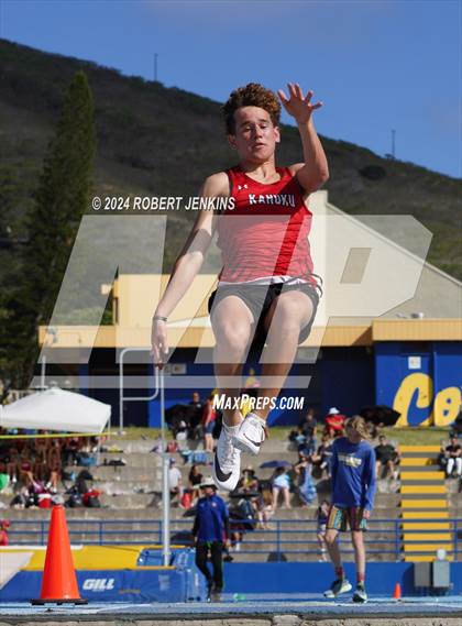 Thumbnail 2 in Kahuku Qualifying Meet #1 photogallery.
