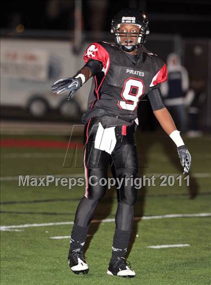 Thumbnail 2 in Dwyer vs. Palm Bay (FHSAA 4A Playoffs) photogallery.