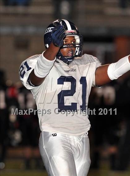 Thumbnail 1 in Dwyer vs. Palm Bay (FHSAA 4A Playoffs) photogallery.