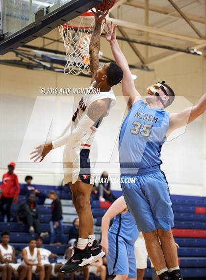 Thumbnail 2 in North Carolina School of Science & Math vs. Jordan (Jordan Falcons MLK Classic) photogallery.