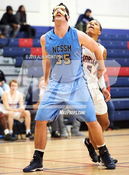 Thumbnail 1 in North Carolina School of Science & Math vs. Jordan (Jordan Falcons MLK Classic) photogallery.