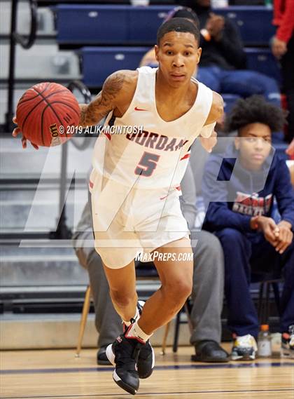 Thumbnail 1 in North Carolina School of Science & Math vs. Jordan (Jordan Falcons MLK Classic) photogallery.