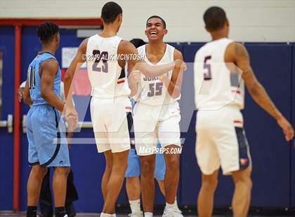 Thumbnail 3 in North Carolina School of Science & Math vs. Jordan (Jordan Falcons MLK Classic) photogallery.