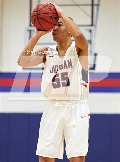 Thumbnail 2 in North Carolina School of Science & Math vs. Jordan (Jordan Falcons MLK Classic) photogallery.