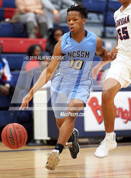 Thumbnail 2 in North Carolina School of Science & Math vs. Jordan (Jordan Falcons MLK Classic) photogallery.