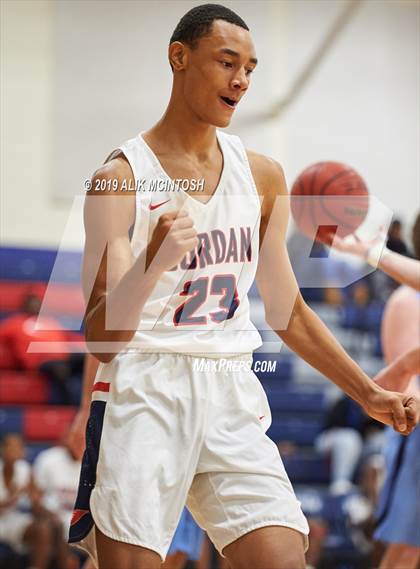 Thumbnail 1 in North Carolina School of Science & Math vs. Jordan (Jordan Falcons MLK Classic) photogallery.