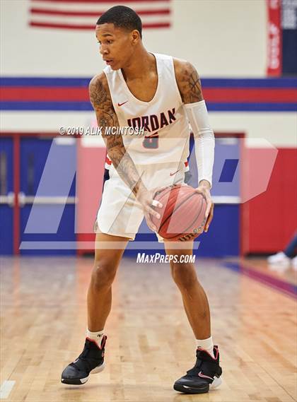 Thumbnail 1 in North Carolina School of Science & Math vs. Jordan (Jordan Falcons MLK Classic) photogallery.
