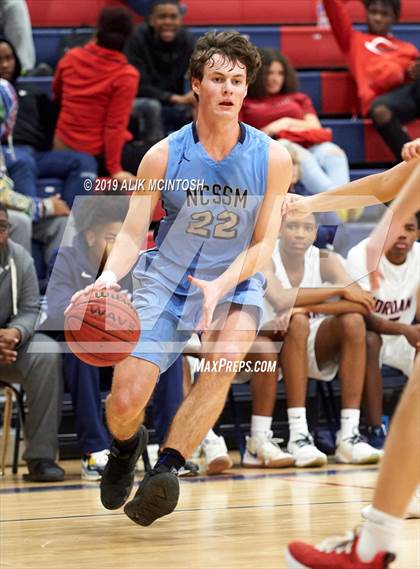 Thumbnail 1 in North Carolina School of Science & Math vs. Jordan (Jordan Falcons MLK Classic) photogallery.