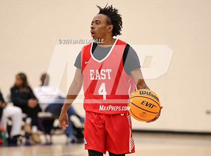 Thumbnail 2 in Denver East vs. Prairie View photogallery.