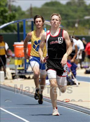 Thumbnail 3 in NCHSAA 2A State Championships (Boys Track Events) photogallery.