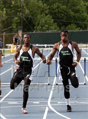 Thumbnail 3 in NCHSAA 2A State Championships (Boys Track Events) photogallery.