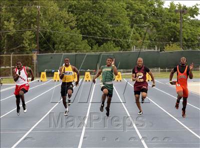 Thumbnail 3 in NCHSAA 2A State Championships (Boys Track Events) photogallery.